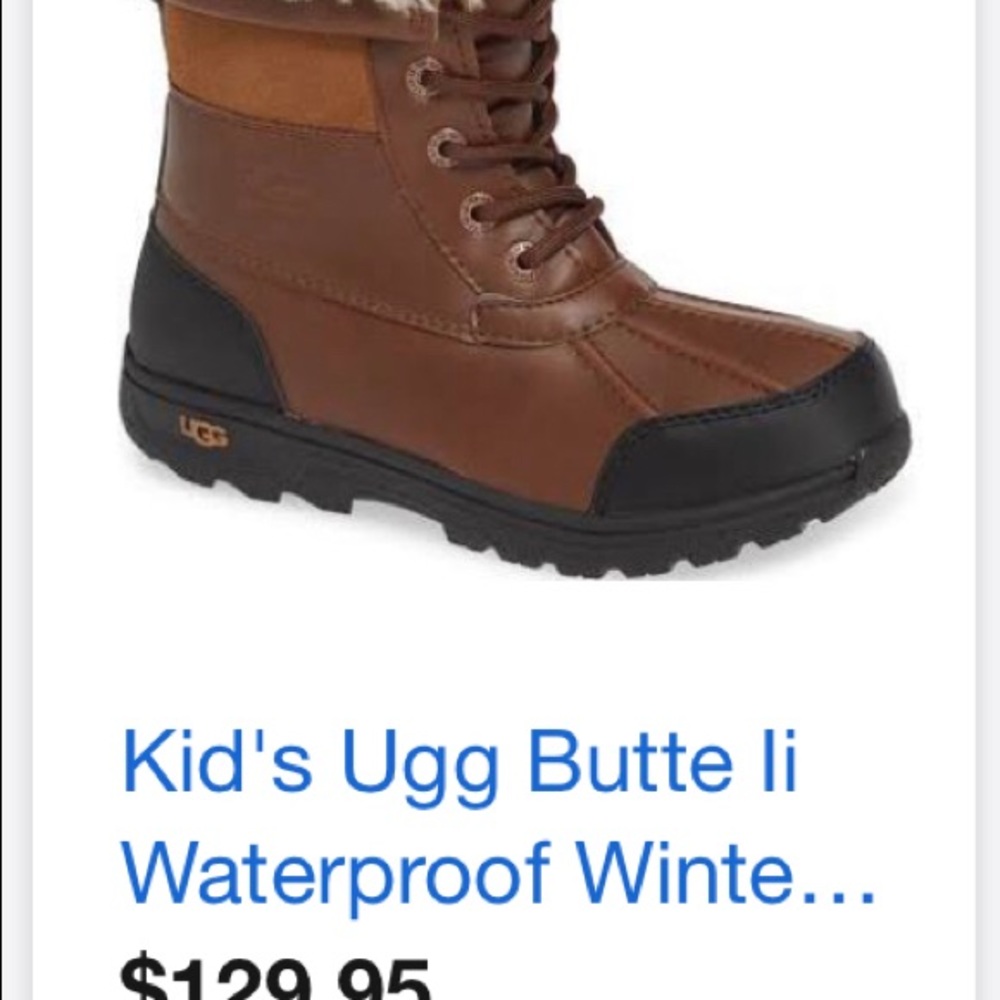 Kids uggs boots.